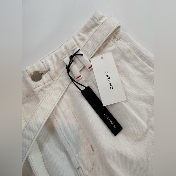 NWT J Brand Women’s White Denim Knee Length Skirt Size 25 - Picture 5 of 6